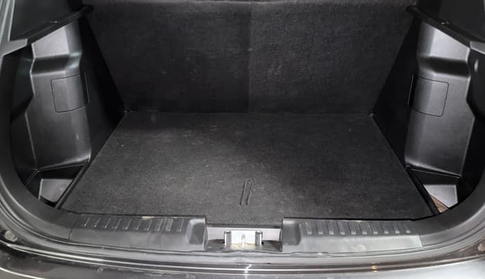 2022 Maruti Vitara Brezza LXI, Petrol, Manual, 39,255 km, Boot Inside