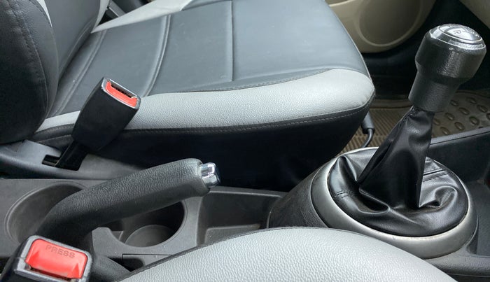 2012 Hyundai i20 MAGNA O 1.2, Petrol, Manual, 66,222 km, Gear Lever