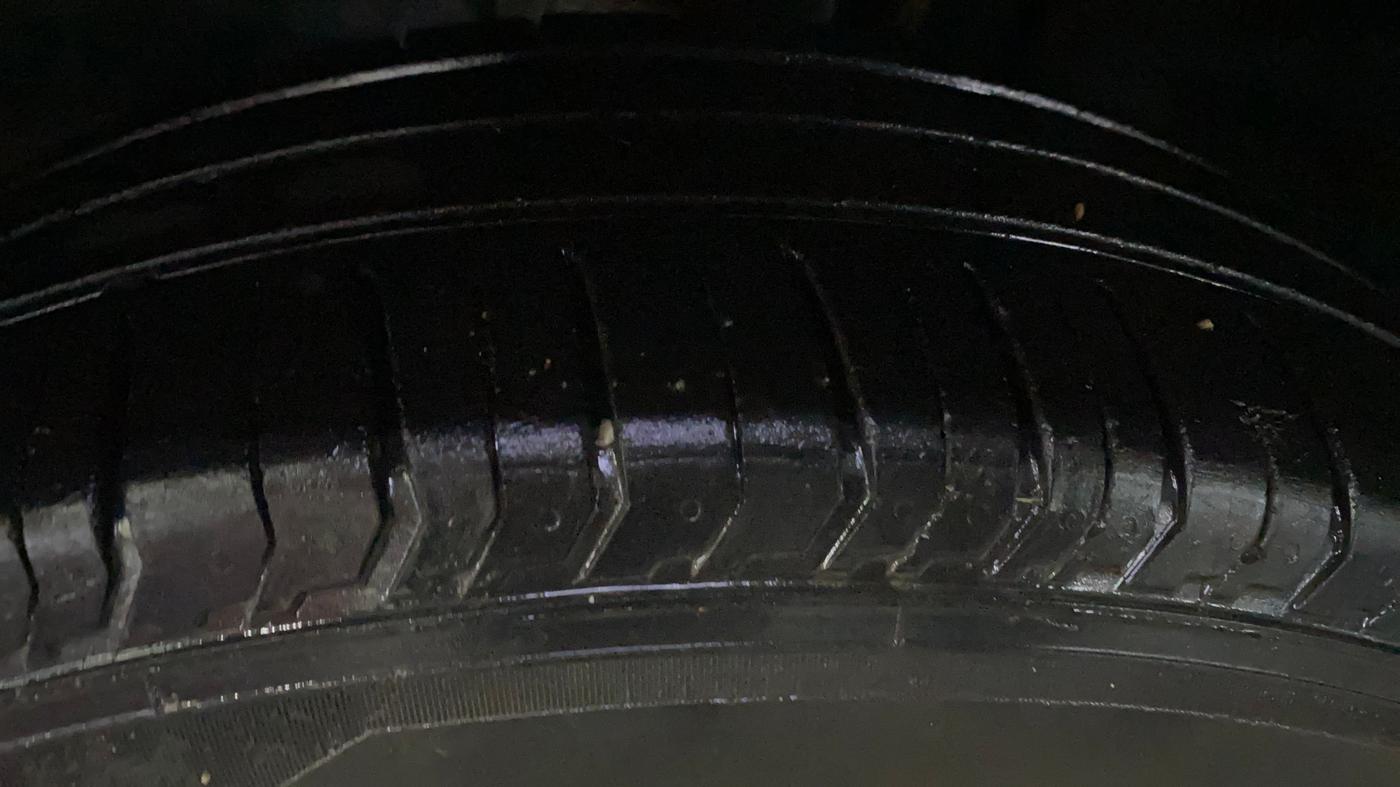 2022 Tata PUNCH PURE MT, Petrol, Manual, 22,591 km, Left Front Tyre Tread