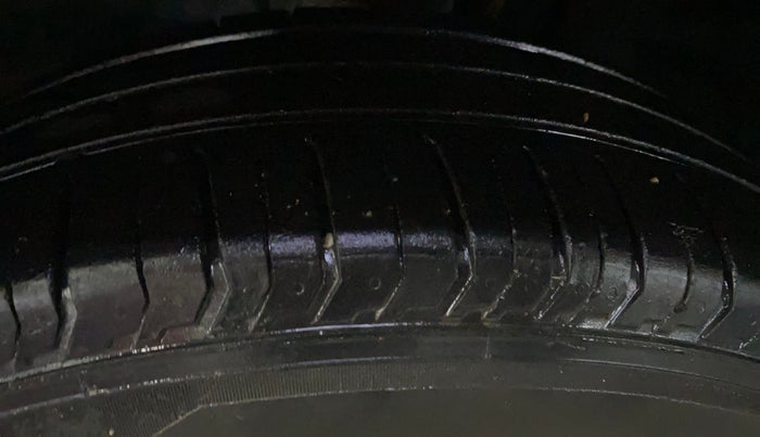 2022 Tata PUNCH PURE MT, Petrol, Manual, 22,591 km, Left Front Tyre Tread