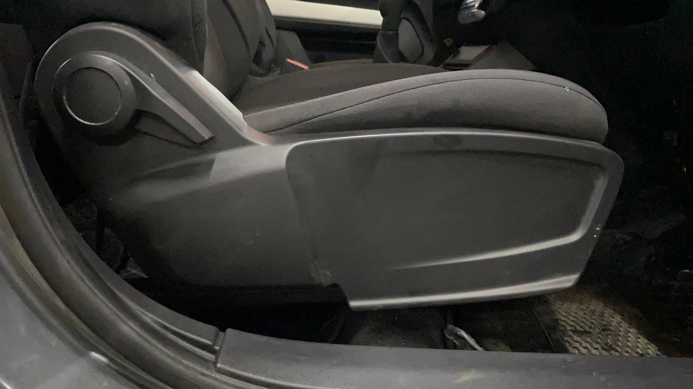 2022 Tata PUNCH PURE MT, Petrol, Manual, 22,591 km, Driver Side Adjustment Panel