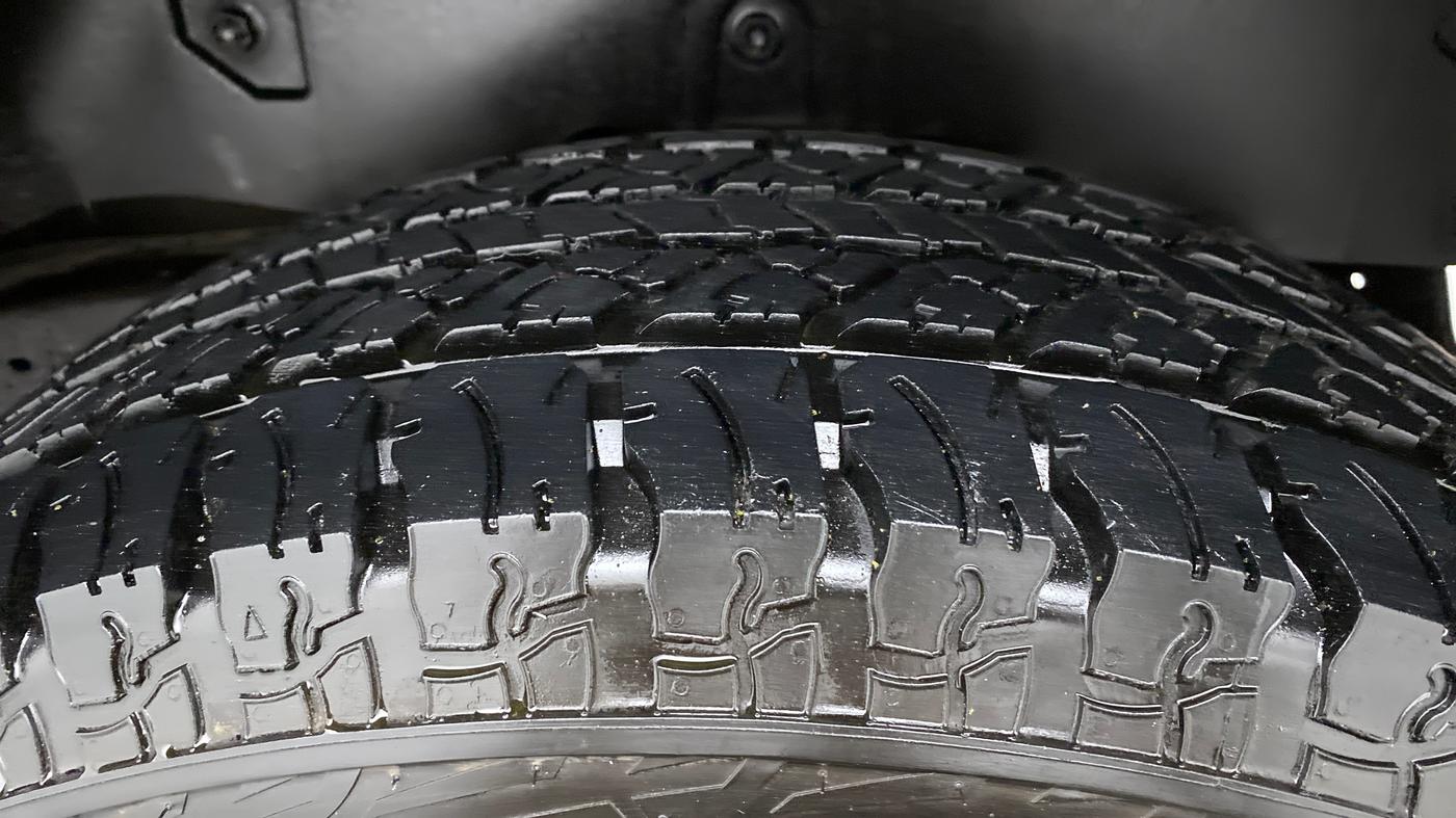2021 Mahindra Thar LX PETROL HT 4WD AT, Petrol, Automatic, 9,473 km, Left Rear Tyre Tread