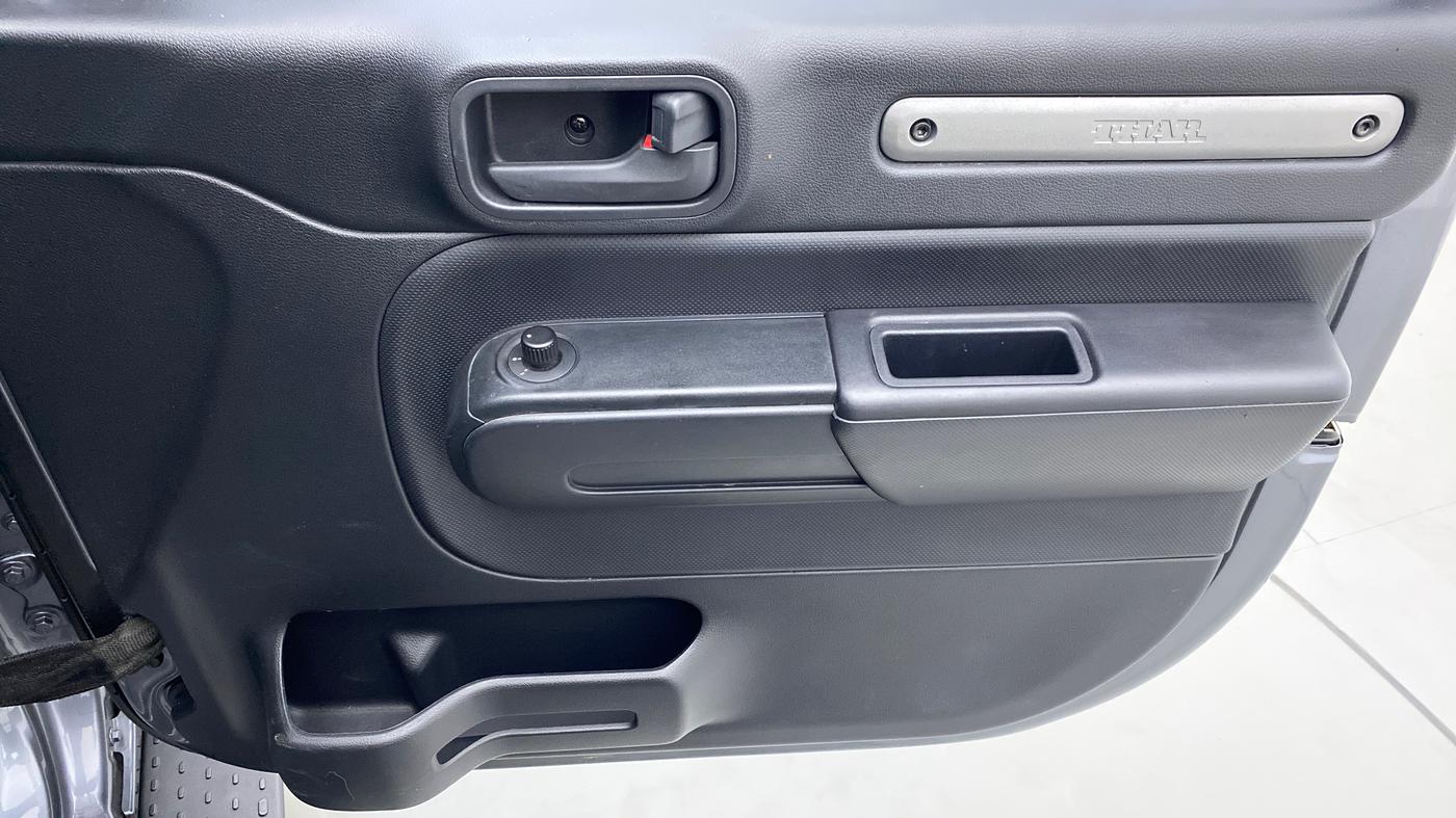 2021 Mahindra Thar LX PETROL HT 4WD AT, Petrol, Automatic, 9,473 km, Driver Side Door Panels Control