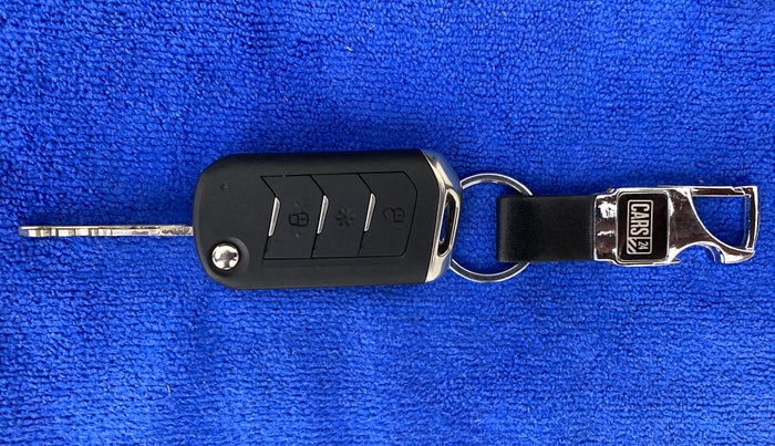 2021 Mahindra Thar LX PETROL HT 4WD AT, Petrol, Automatic, 9,473 km, Key Close Up