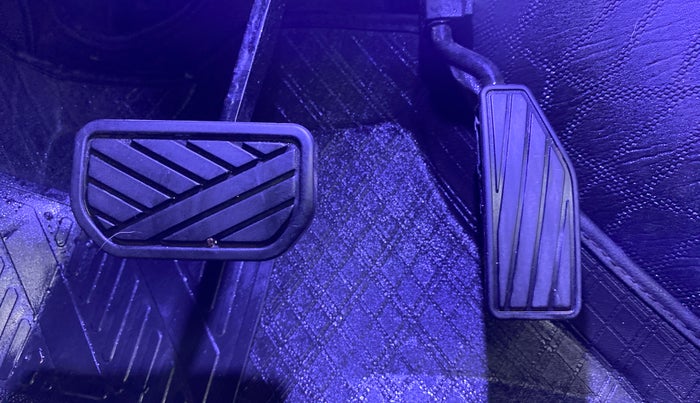 2019 Maruti New Wagon-R VXI (O) 1.0 AMT , Petrol, Automatic, 17,703 km, Pedals