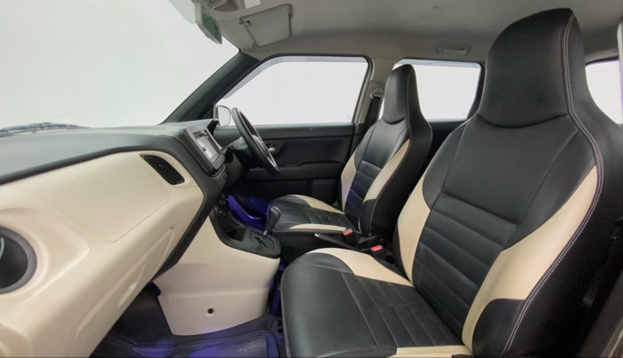 2019 Maruti New Wagon-R VXI (O) 1.0 AMT , Petrol, Automatic, 17,703 km, Right Side Front Door Cabin