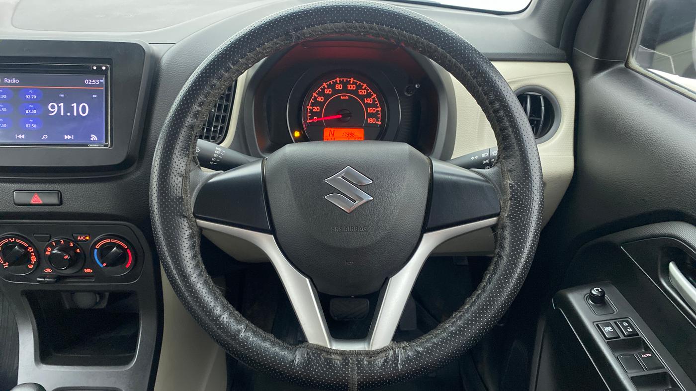 2019 Maruti New Wagon-R VXI (O) 1.0 AMT , Petrol, Automatic, 17,703 km, Steering Wheel Close Up