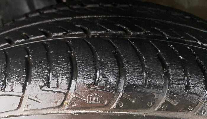 2019 Maruti New Wagon-R VXI (O) 1.0 AMT , Petrol, Automatic, 17,703 km, Left Front Tyre Tread