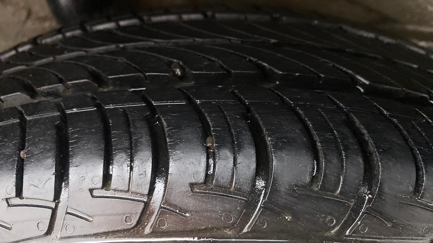 2019 Maruti New Wagon-R VXI (O) 1.0 AMT , Petrol, Automatic, 17,703 km, Right Rear Tyre Tread