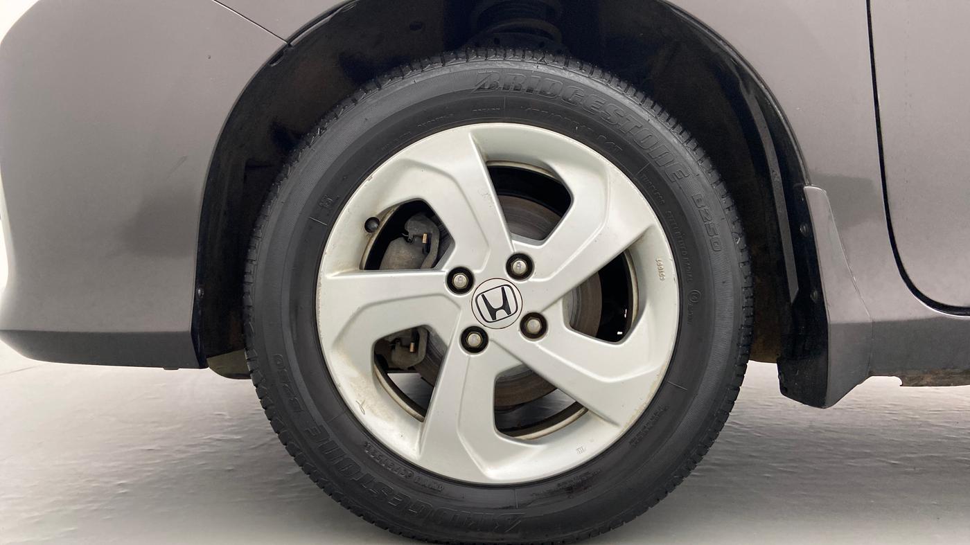 2015 Honda City V MT PETROL, Petrol, Manual, 80,094 km, Left Front Wheel