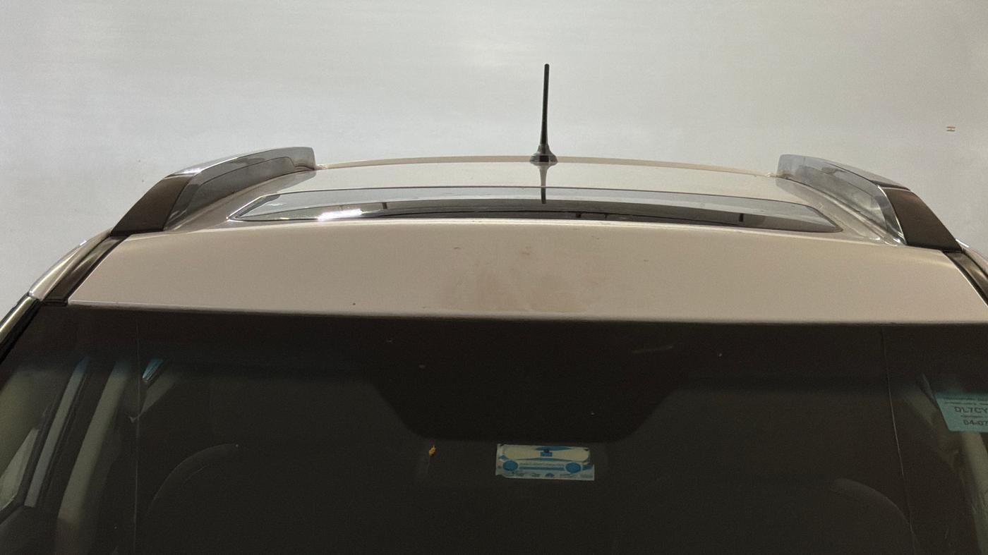 2025 Mahindra XUV 3XO AX5 1.2 L TCMPFi, Petrol, Manual, 5,026 km, Moonroof/ Sunroof
