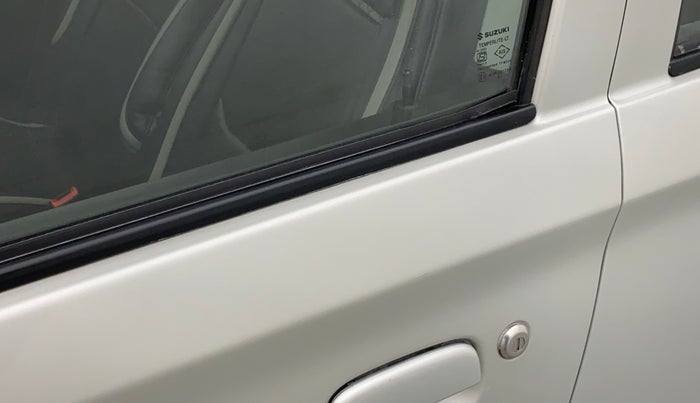 2019 Maruti Alto LXI, Petrol, Manual, 26,303 km, Front passenger door - Weather strip has minor damage