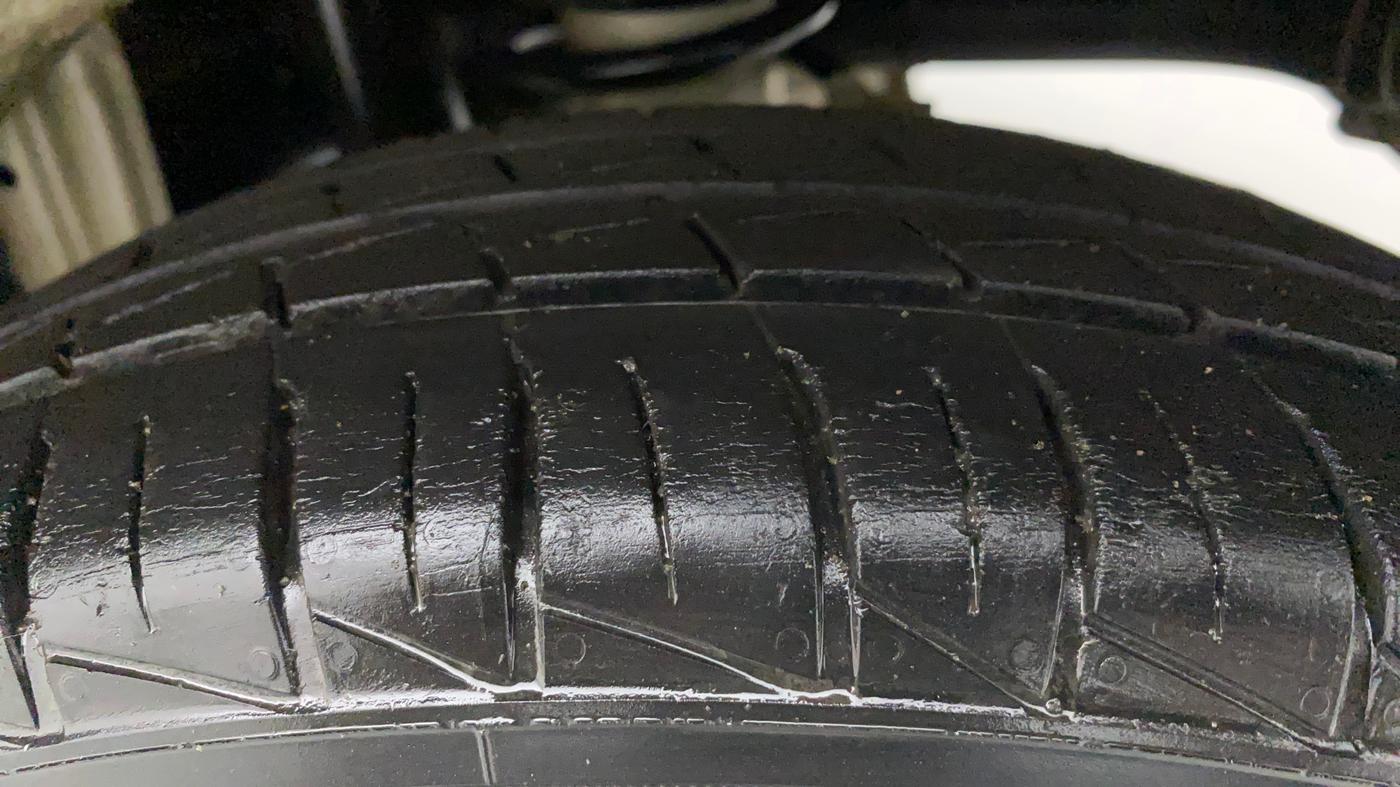 2019 Maruti Alto LXI, Petrol, Manual, 26,303 km, Left Rear Tyre Tread