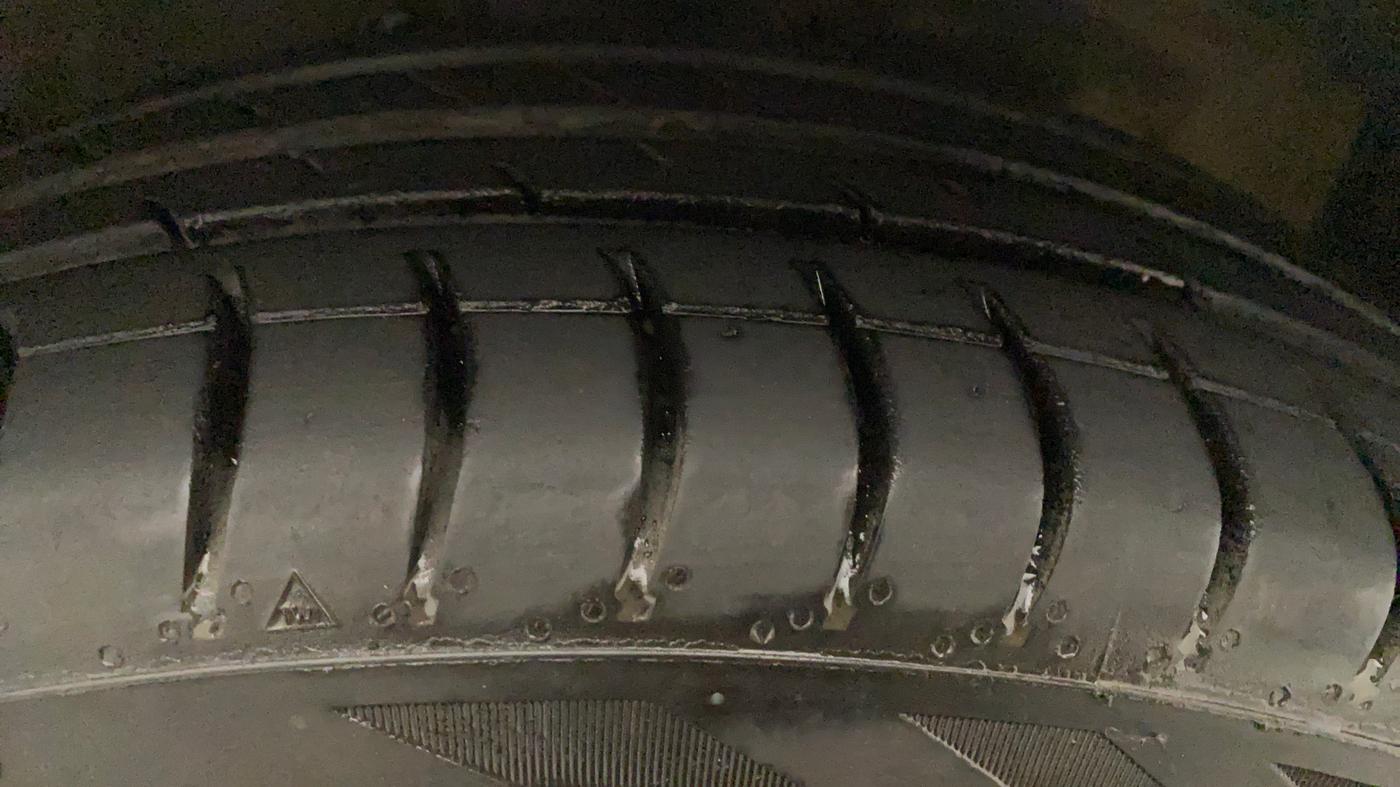 2017 Maruti Celerio ZXI AMT, Petrol, Automatic, 69,359 km, Right Front Tyre Tread