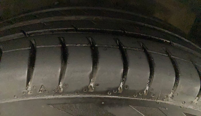 2017 Maruti Celerio ZXI AMT, Petrol, Automatic, 69,359 km, Right Front Tyre Tread