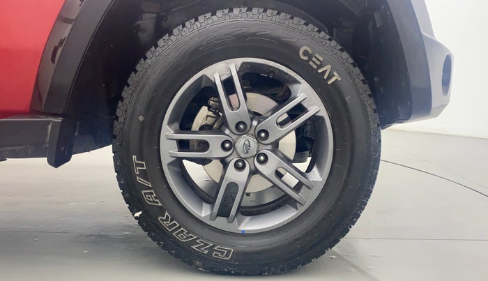 2021 Mahindra Thar LX  P 4WD AT CONVERTIBLE, Petrol, Automatic, 18,357 km, Right Front Wheel