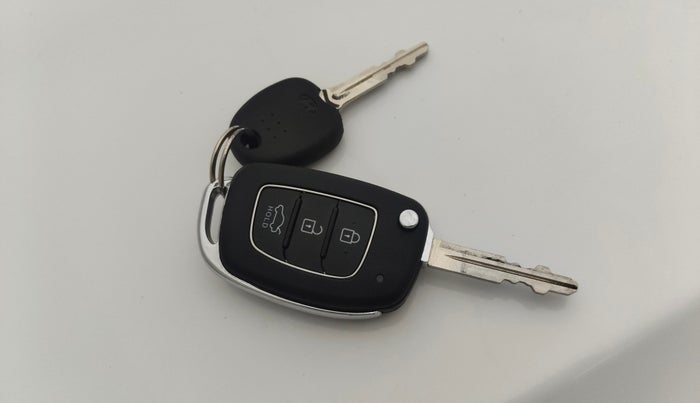 2025 Hyundai GRAND I10 NIOS SPORTZ 1.2 KAPPA VTVT, Petrol, Manual, 925 km, Key Close Up