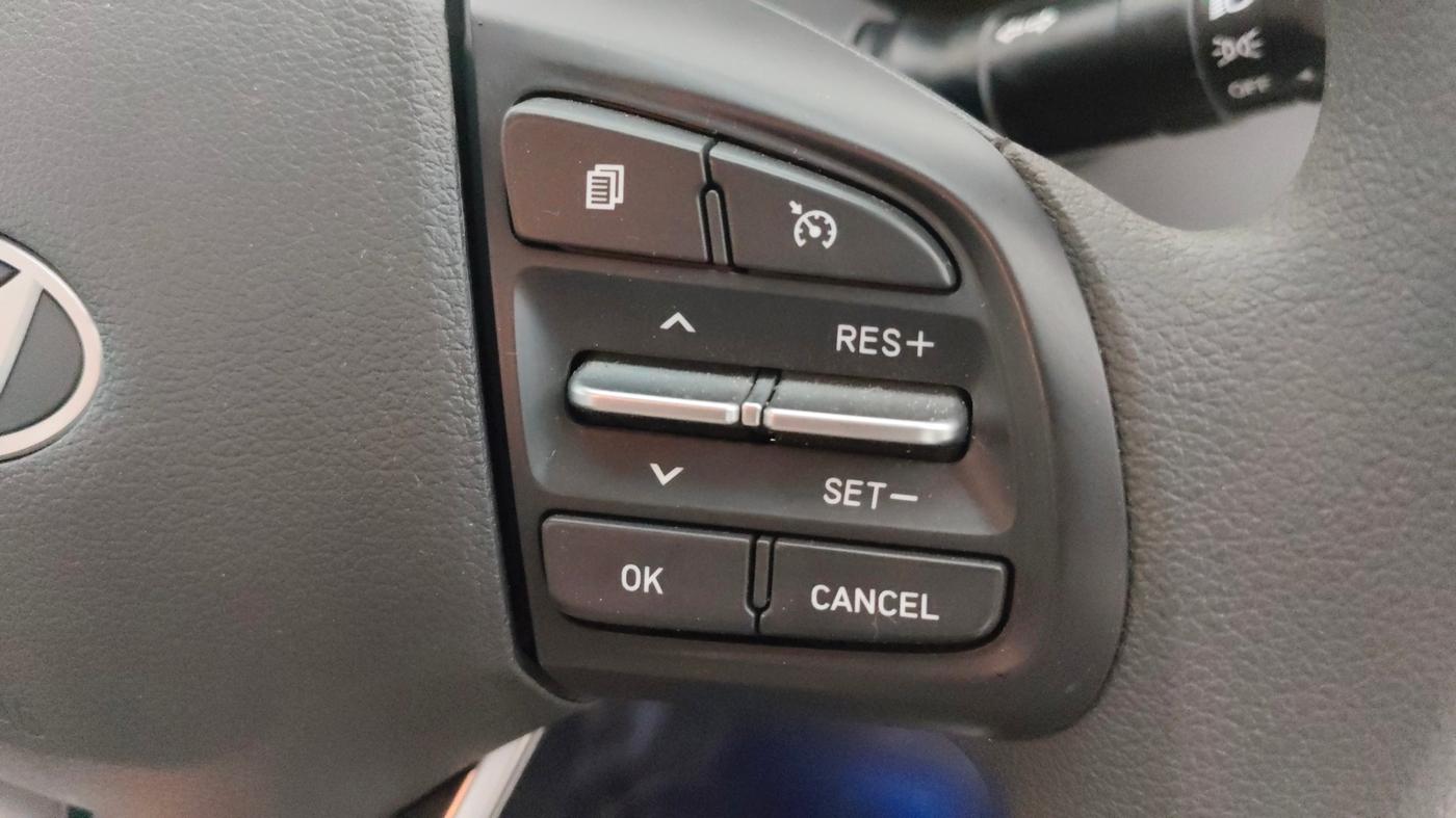 2025 Hyundai GRAND I10 NIOS SPORTZ 1.2 KAPPA VTVT, Petrol, Manual, 925 km, Adaptive Cruise Control