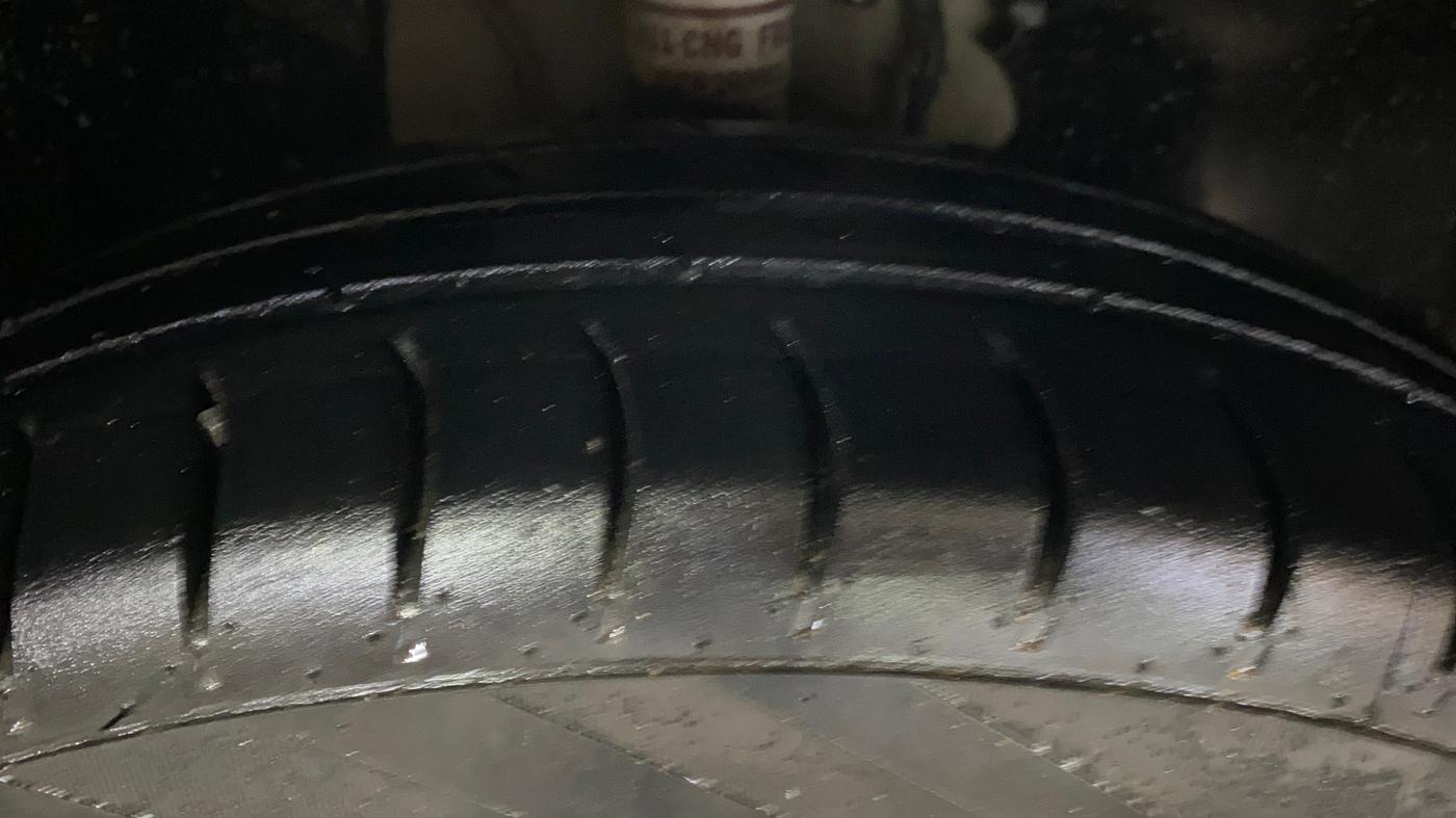 2023 Tata ALTROZ XE CNG, CNG, Manual, 65,622 km, Right Front Tyre Tread