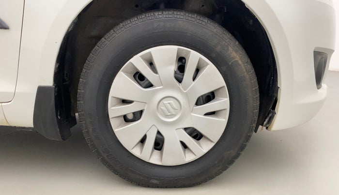 2013 Maruti Swift VXI, Petrol, Manual, 92,239 km, Right Front Wheel