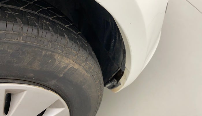 2013 Maruti Swift VXI, Petrol, Manual, 92,239 km, Right fender - Lining loose