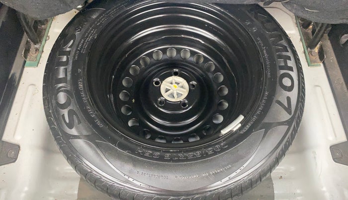 2021 KIA SELTOS HTE 1.5 PETROL, CNG, Manual, 24,050 km, Spare Tyre