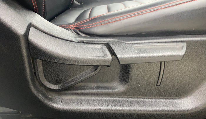 2021 KIA SELTOS HTE 1.5 PETROL, CNG, Manual, 24,050 km, Driver Side Adjustment Panel