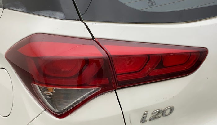 2015 Hyundai Elite i20 SPORTZ 1.2, Petrol, Manual, 36,594 km, Left tail light - Minor scratches