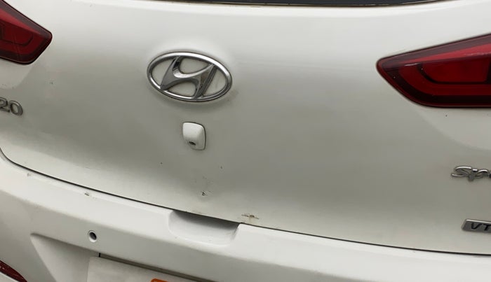 2015 Hyundai Elite i20 SPORTZ 1.2, Petrol, Manual, 36,594 km, Dicky (Boot door) - Paint has minor damage