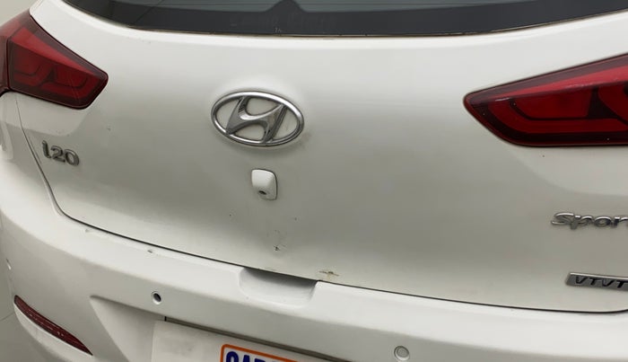 2015 Hyundai Elite i20 SPORTZ 1.2, Petrol, Manual, 36,594 km, Dicky (Boot door) - Slightly dented