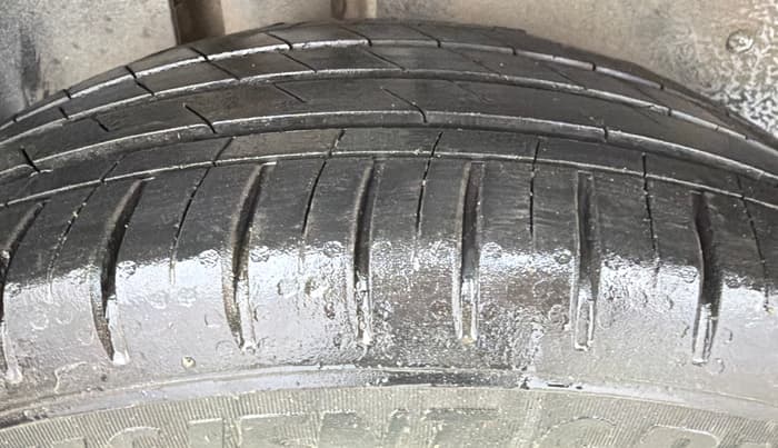 2023 MG HECTOR SHARP PRO 1.5 PETROL TURBO CVT PETROL, Petrol, Automatic, 34,830 km, Right Rear Tyre Tread