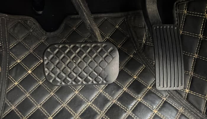 2023 MG HECTOR SHARP PRO 1.5 PETROL TURBO CVT PETROL, Petrol, Automatic, 34,830 km, Pedals