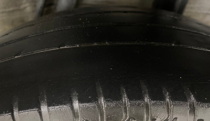 2015 Honda Jazz 1.5L I-DTEC VX, Diesel, Manual, 71,378 km, Left Rear Tyre Tread