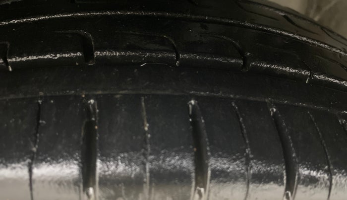 2015 Honda Jazz 1.5L I-DTEC VX, Diesel, Manual, 71,378 km, Left Front Tyre Tread