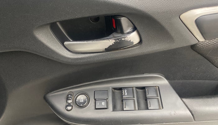 2015 Honda Jazz 1.5L I-DTEC VX, Diesel, Manual, 71,378 km, Driver Side Door Panels Control