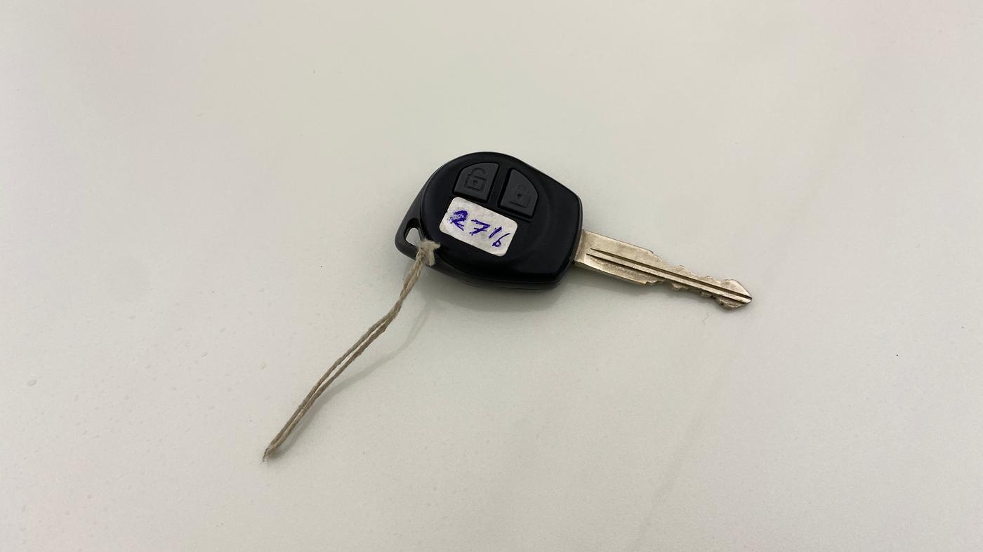 2016 Maruti Swift LXI, Petrol, Manual, 52,031 km, Key Close Up