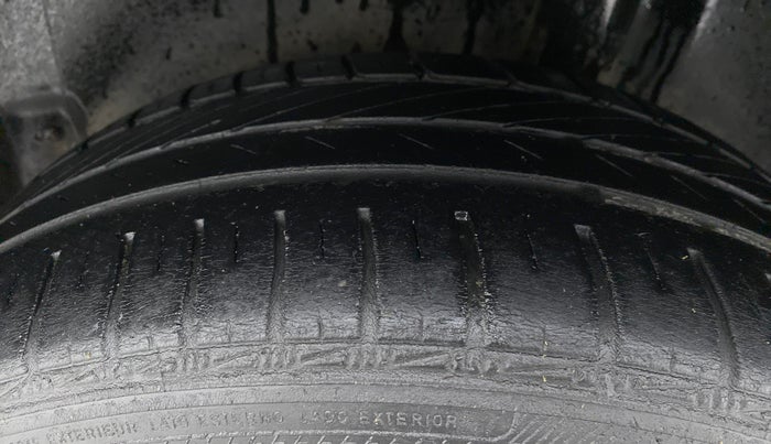 2016 Volkswagen Ameo HIGHLINE 1.2, Petrol, Manual, 56,952 km, Left Rear Tyre Tread