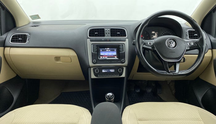 2016 Volkswagen Ameo HIGHLINE 1.2, Petrol, Manual, 56,952 km, Dashboard