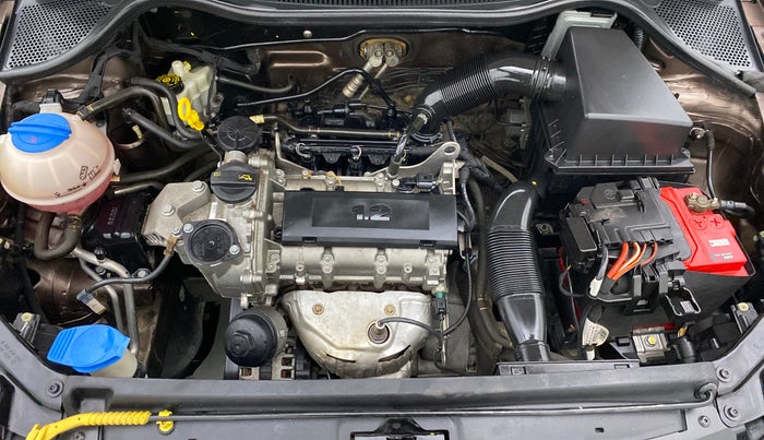 2016 Volkswagen Ameo HIGHLINE 1.2, Petrol, Manual, 56,952 km, Open Bonet