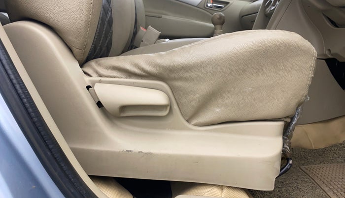 2017 Maruti Ertiga VXI, Petrol, Manual, 83,493 km, Driver Side Adjustment Panel