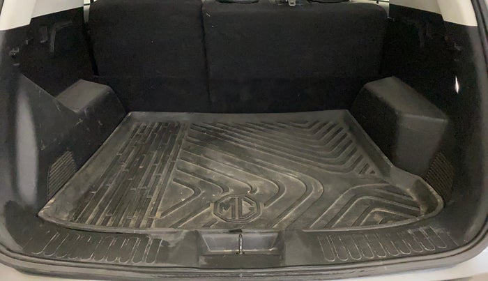 2022 MG HECTOR SHINE 2.0 DIESEL TURBO MT, Diesel, Manual, 36,618 km, Boot Inside