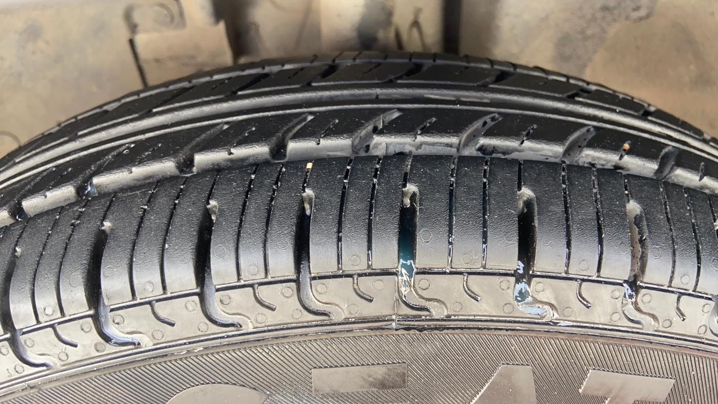 2019 Renault Kwid RXT 1.0 (O), Petrol, Manual, 81,394 km, Left Front Tyre Tread