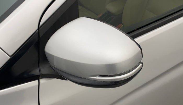 2017 Honda City 1.5L I-VTEC VX CVT, Petrol, Automatic, 98,328 km, Left rear-view mirror - Minor folding noise