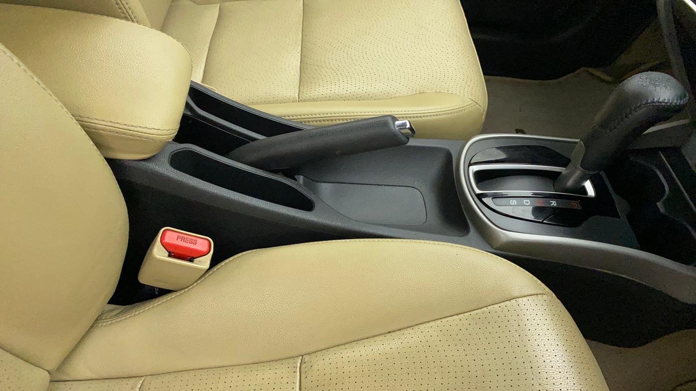 2017 Honda City 1.5L I-VTEC VX CVT, Petrol, Automatic, 98,328 km, Gear Lever