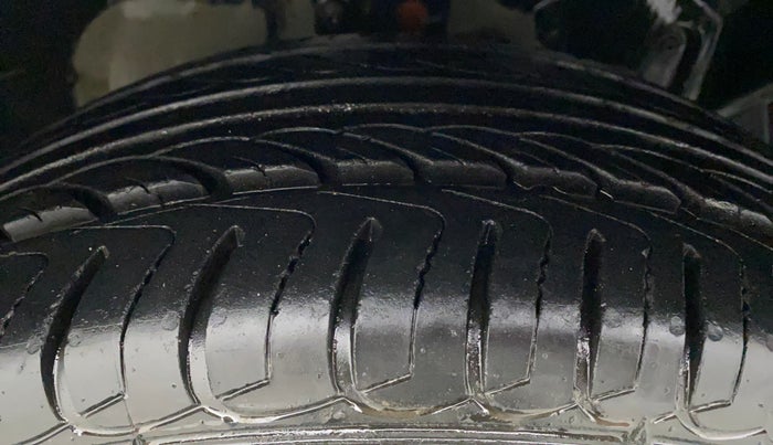 2013 Ford Ecosport 1.0 ECOBOOST TITANIUM, Petrol, Manual, 72,127 km, Right Front Tyre Tread