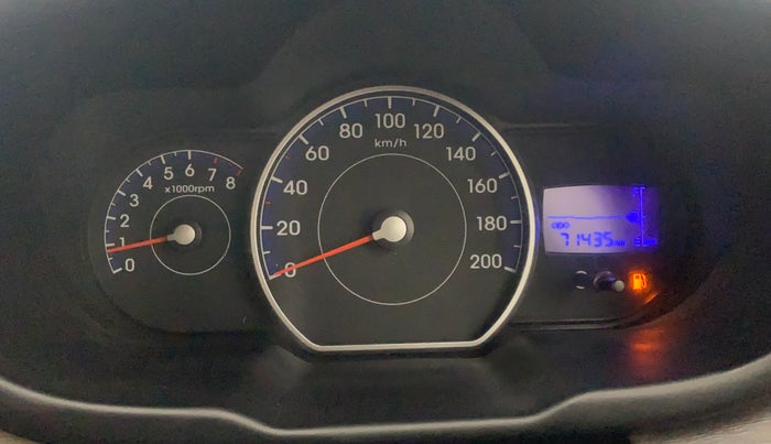 2013 Hyundai i10 MAGNA 1.2, Petrol, Manual, 71,405 km, Odometer Image