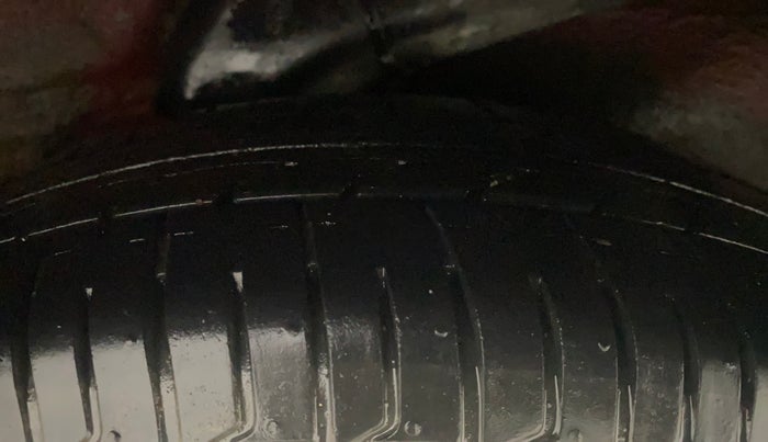 2013 Hyundai i10 MAGNA 1.2, Petrol, Manual, 71,405 km, Left Rear Tyre Tread