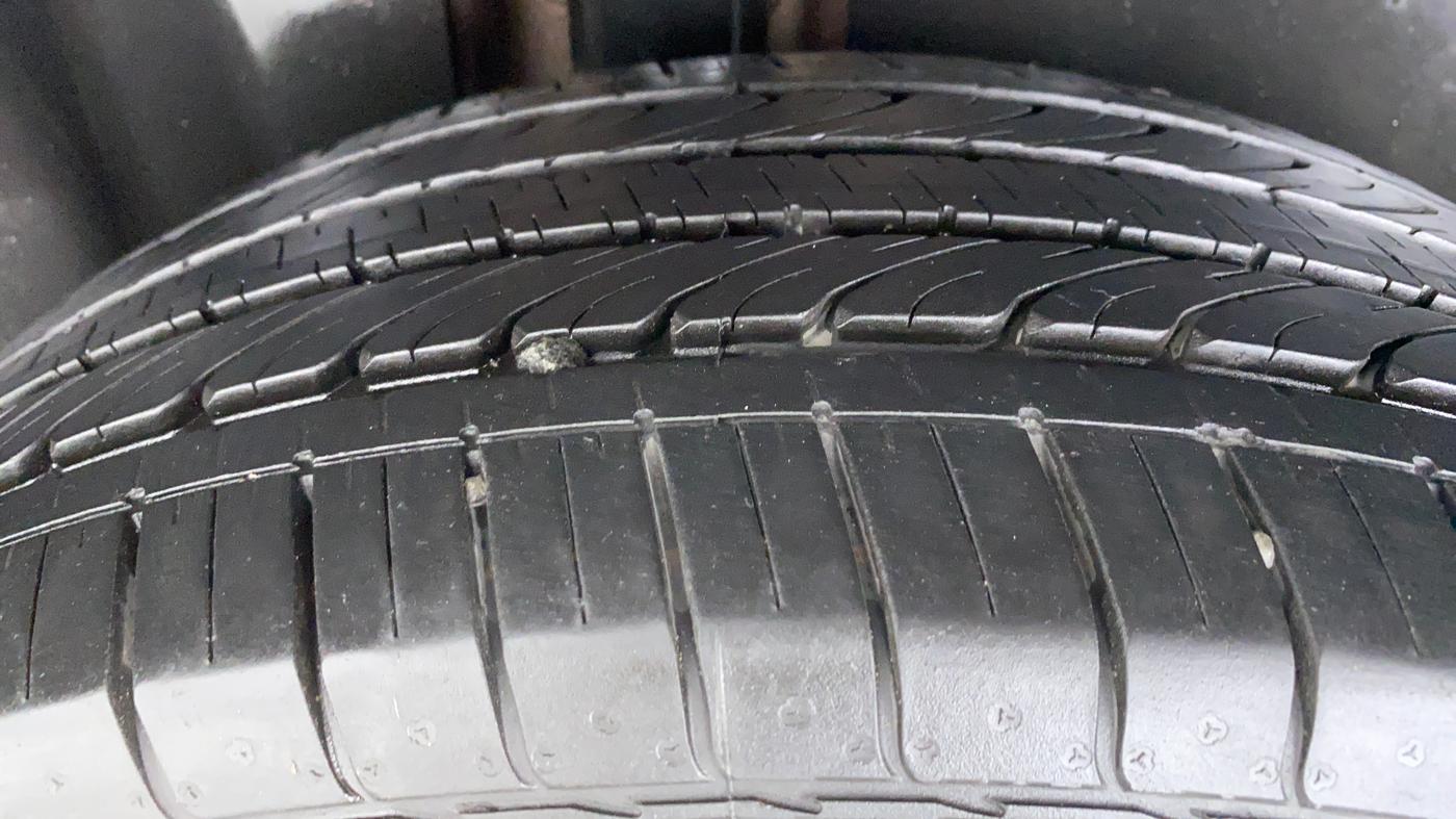 2020 MG HECTOR PLUS SHARP DCT, Petrol, Automatic, 34,287 km, Right Rear Tyre Tread
