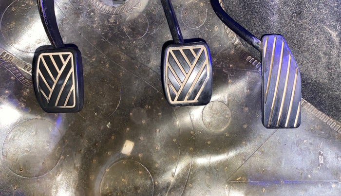 2016 Maruti Wagon R 1.0 LXI CNG, CNG, Manual, 1,06,985 km, Pedals