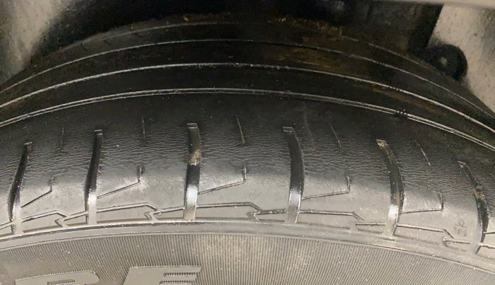 2022 KIA SELTOS X LINE 1.5 DIESEL AT, Diesel, Automatic, 62,222 km, Left Rear Tyre Tread